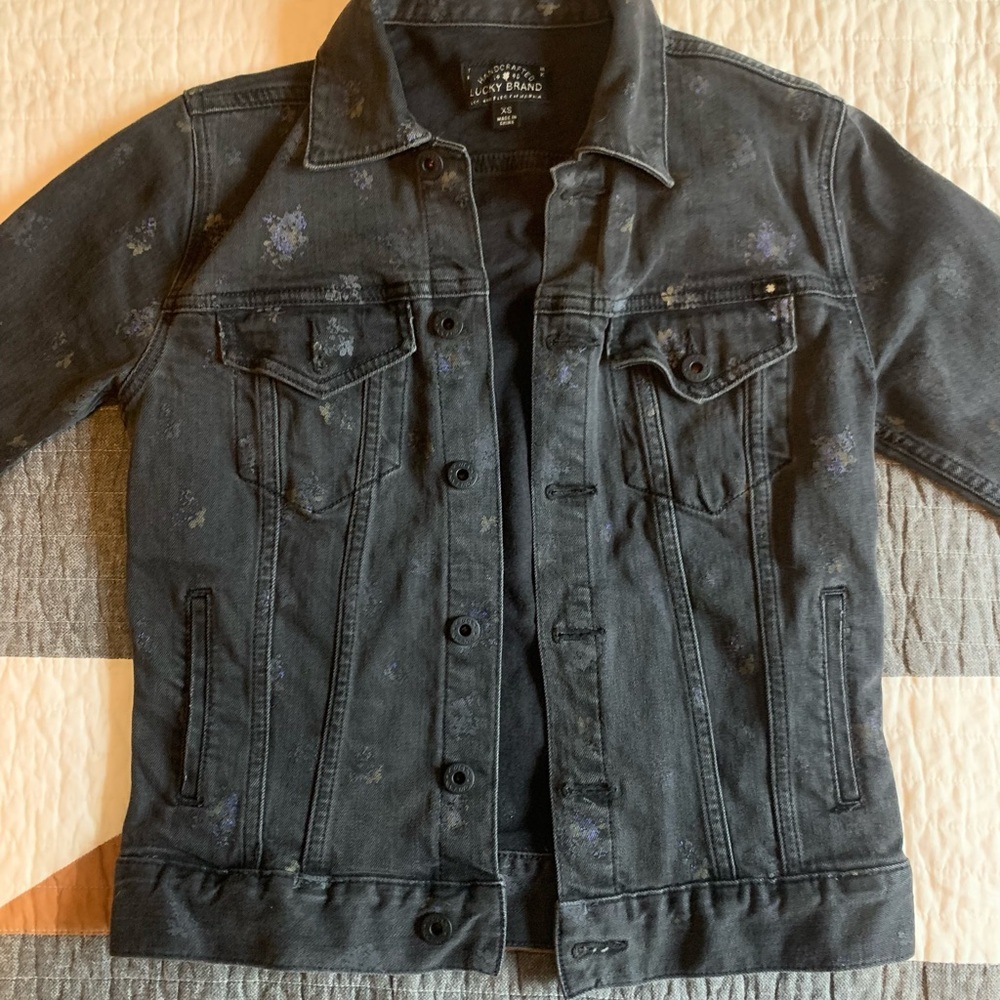 Black cropped lucky brand jean jacket
